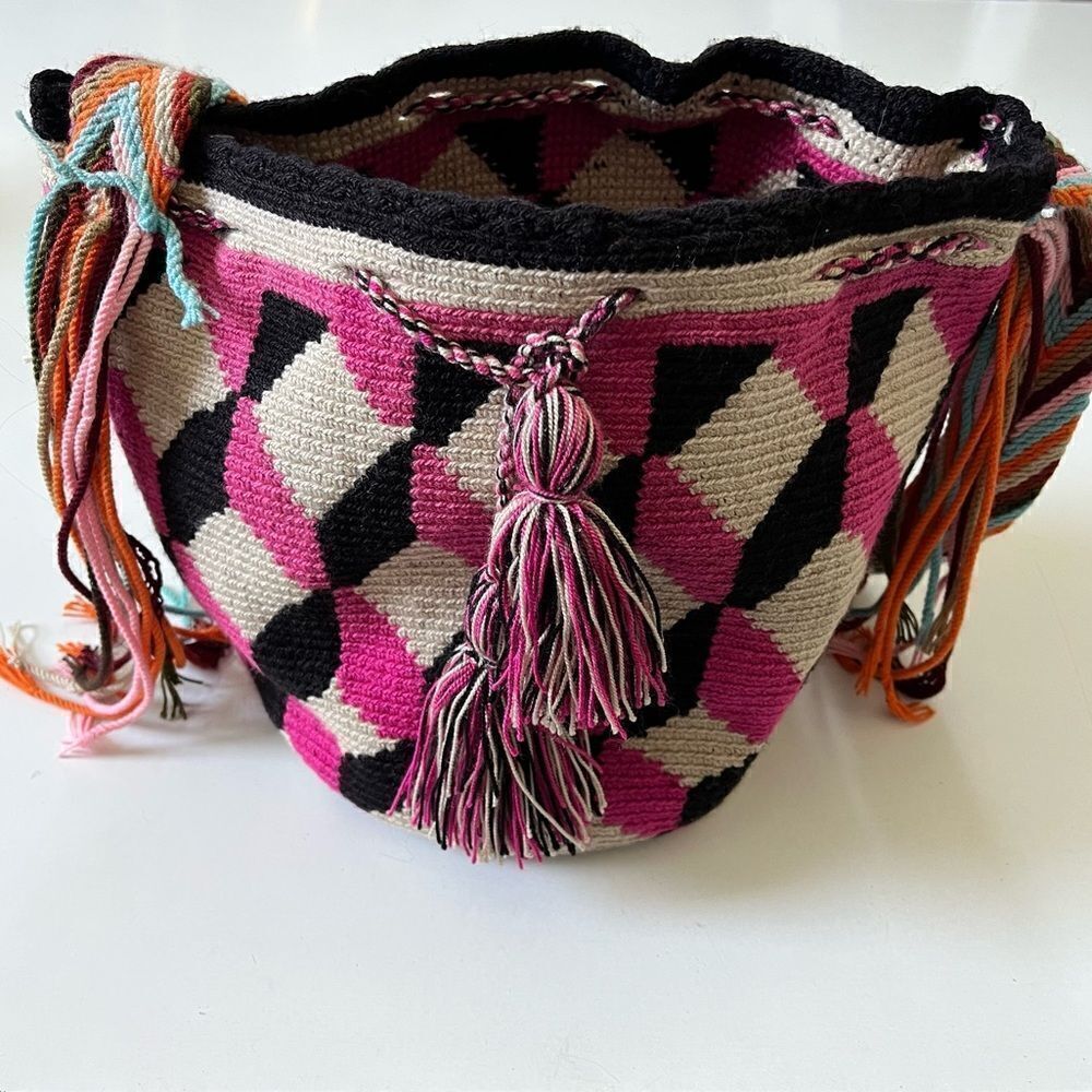 Vintage Woven Bag With Fringe Detail - Picture 7 of 7